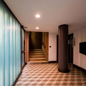https://easylife-moderno-bilocale-in-zona-porta-romana.italymilanhotels.net