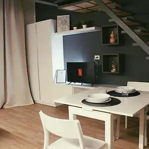 https://loft-citta-studi-milano.italymilanhotels.net