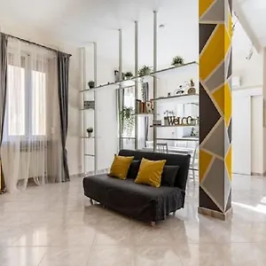 In In In Bike Apartament