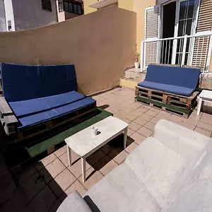 https://surf-house-suite-balconie-bath.in-canary-islands.com